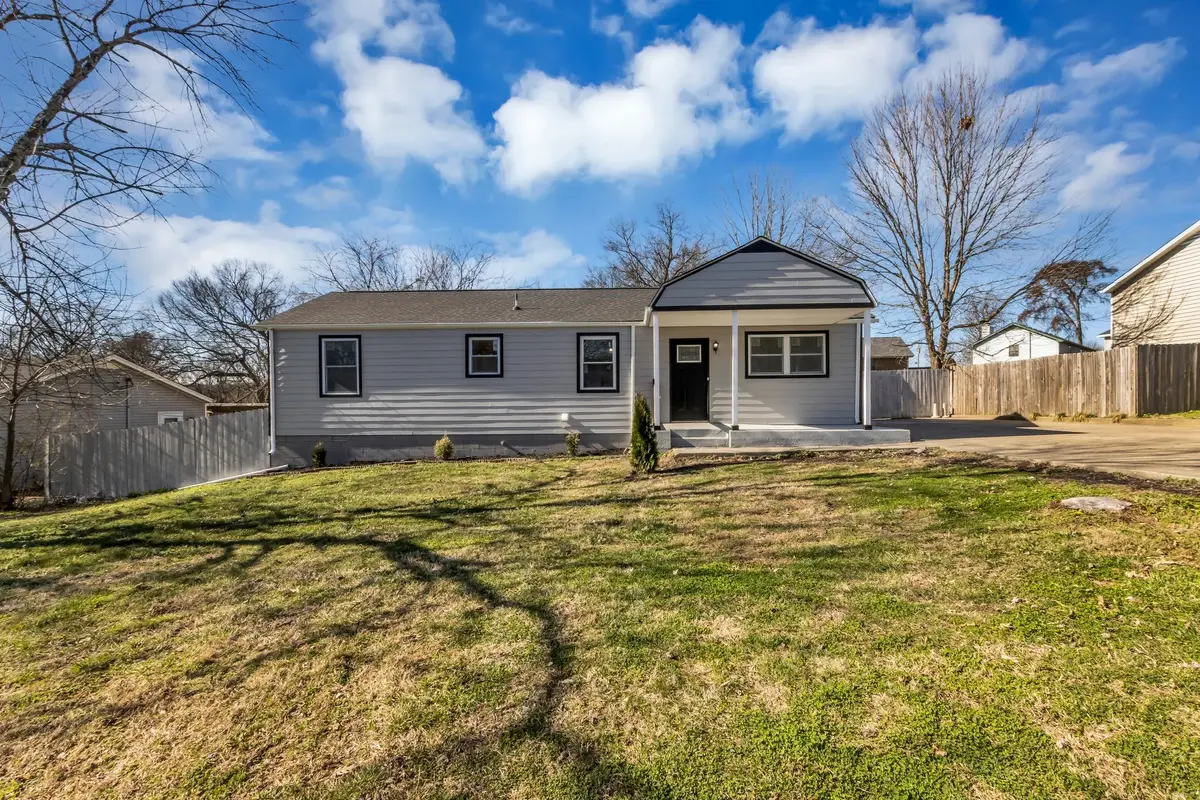 110 Cedar Ridge Dr, La Vergne, TN 37086 - #1