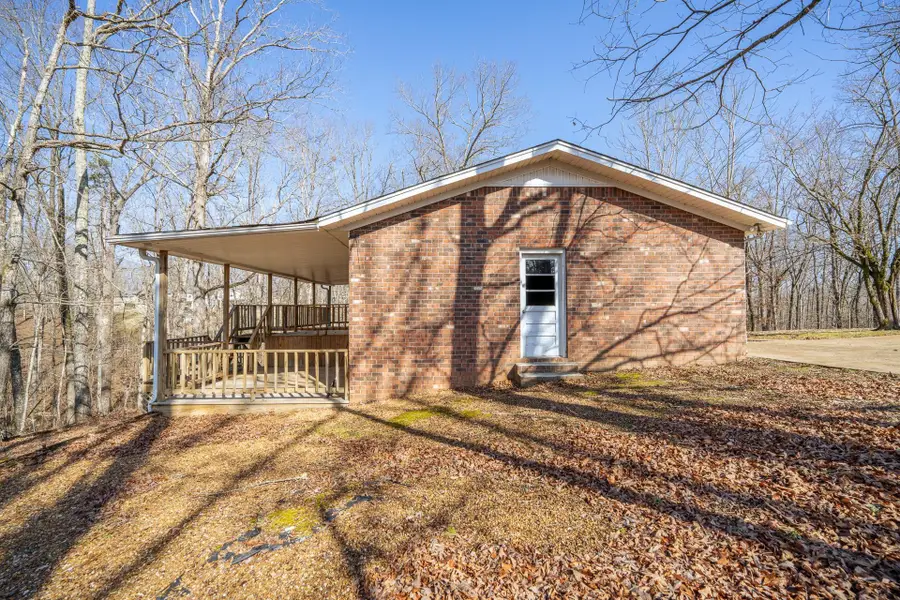 705 Hurricane Hill Dr, Waynesboro, TN 38485 - #3