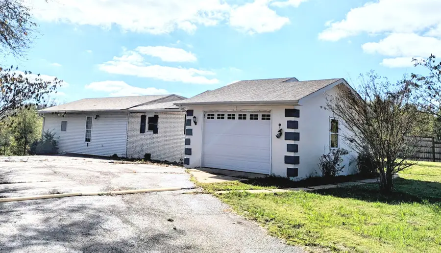 2892 Buena Vista Rd, Bethel Springs, TN 38315 - #2