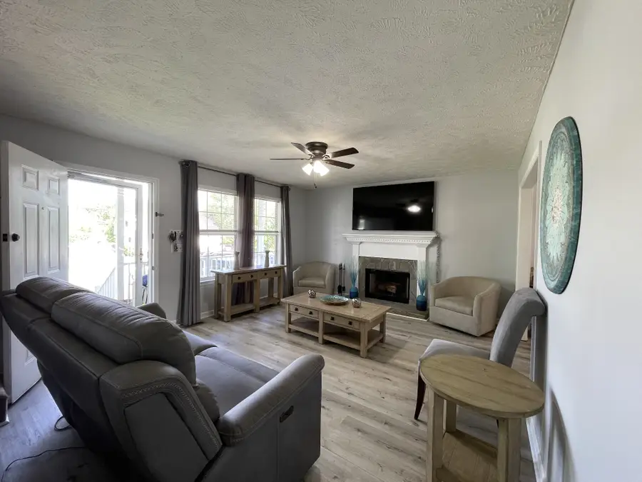 205 Clearlake Dr, La Vergne, TN 37086 - #3