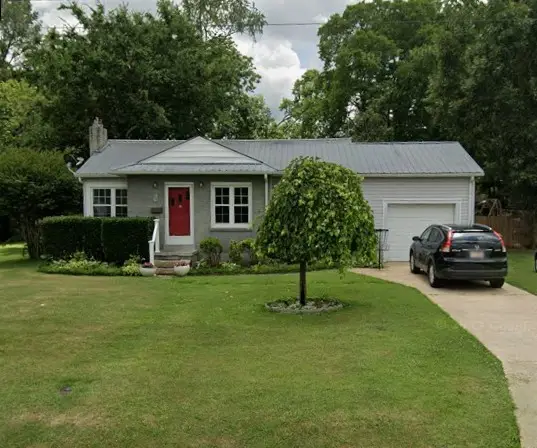 513 E Heights St, Lawrenceburg, TN 38464