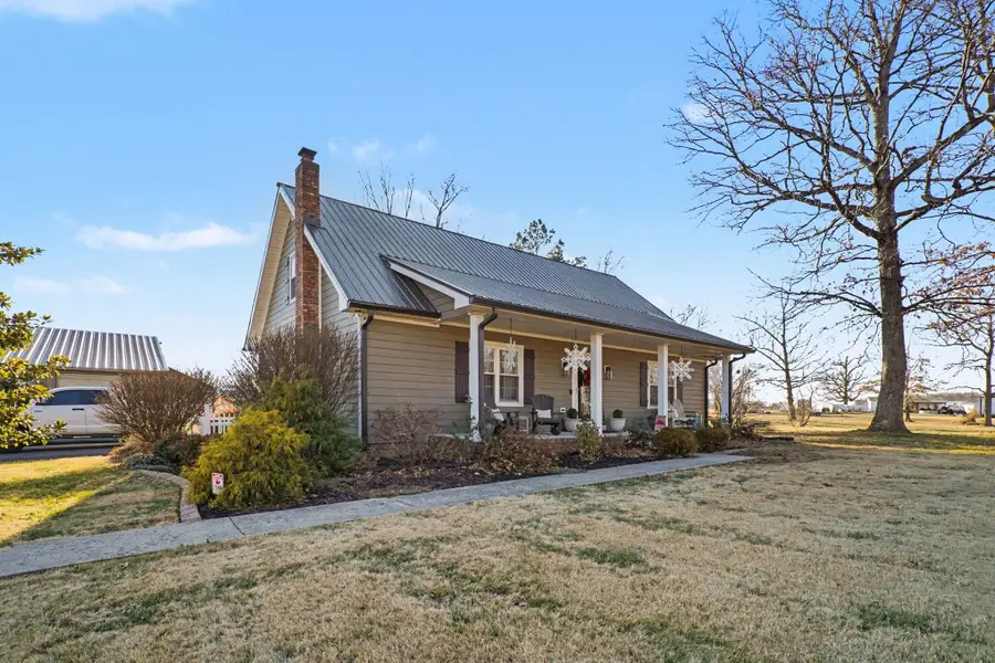 595 White Rd, Portland, TN 37148 - #2