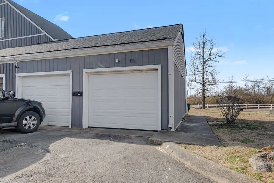 629 Rockwood Dr, Hermitage, TN 37076 - #2