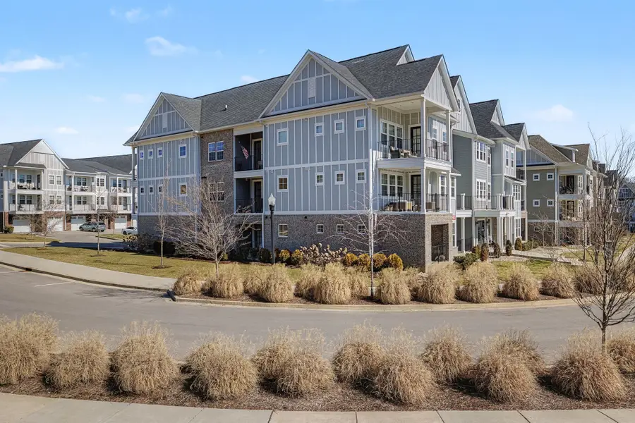 6000 Shadow Green Dr #201, Franklin, TN 37064 - #3