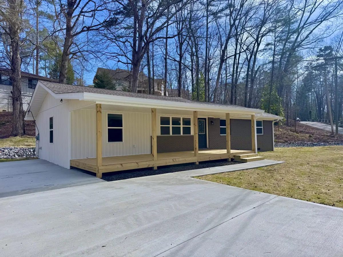 2204 Glengerrie Drive, Soddy Daisy, TN 37379 - #1