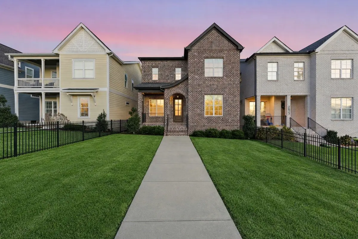 2621 Barclay Dr, Nashville, TN 37206 - #1