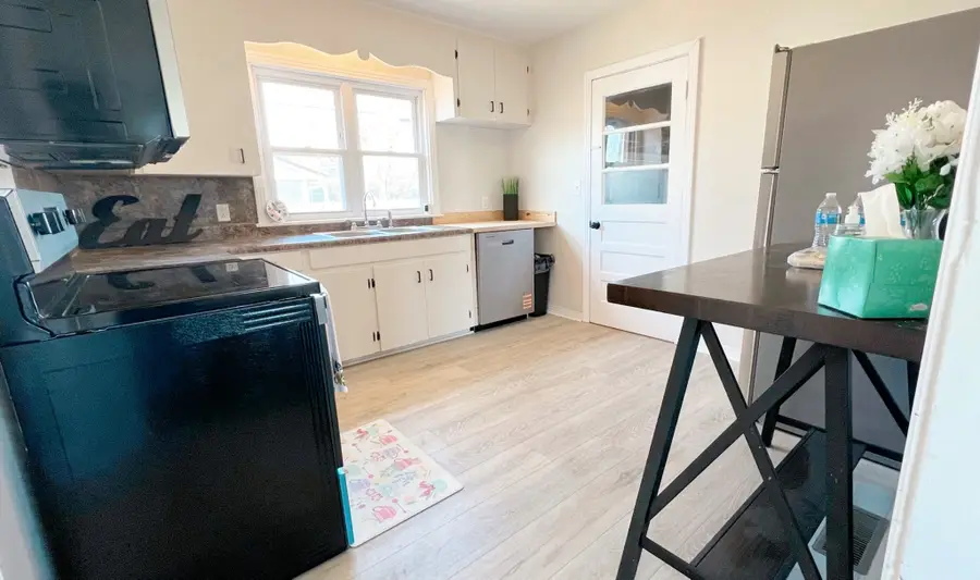 817 Captain Dr, Lawrenceburg, TN 38464 - #3