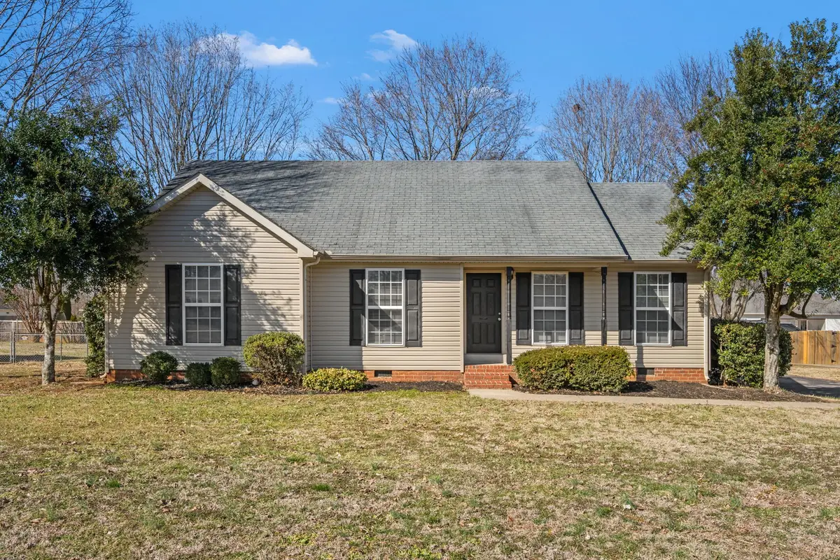 3227 Westbrook Dr, Murfreesboro, TN 37130 - #1