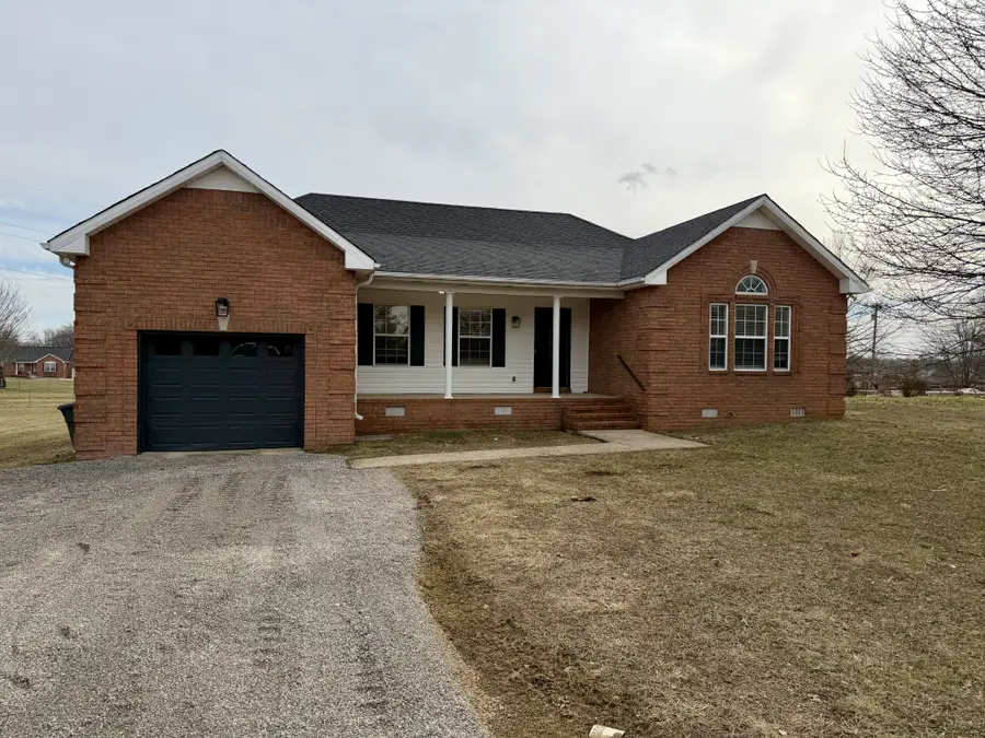 703A N Russell St, Portland, TN 37148 - #2