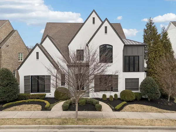 421 Glen West Dr, Nashville, TN 37215