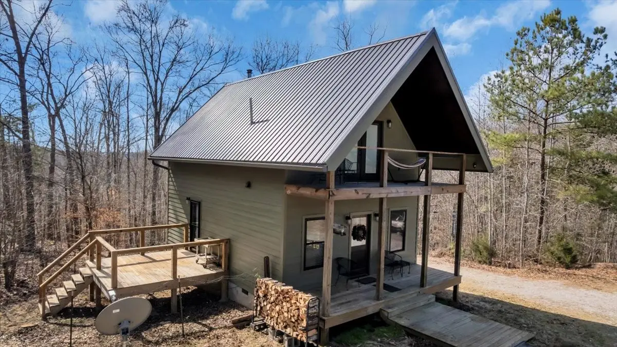 4125 Indian Mound Rd, Sparta, TN 38583 - #1