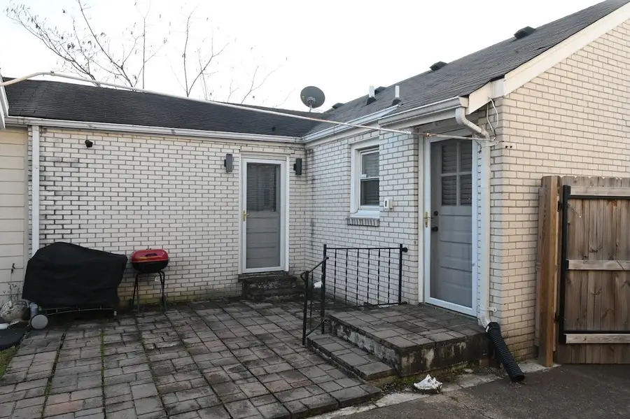 621 N 9th St, Nashville, TN 37206 - #3