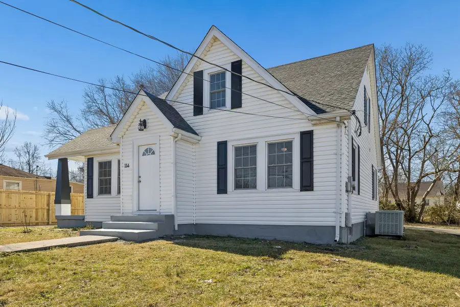 114 Oak St, McMinnville, TN 37110 - #3