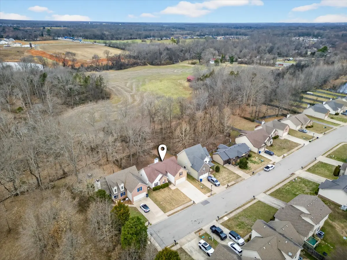 664 Deer Ridge Dr, Clarksville, TN 37042 - #1