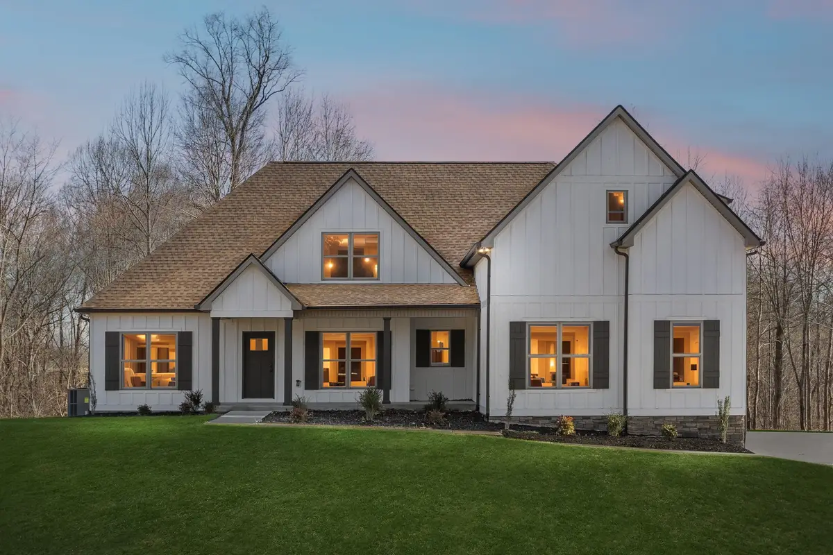 1183 Hangar Rd, Springfield, TN 37172 - #1