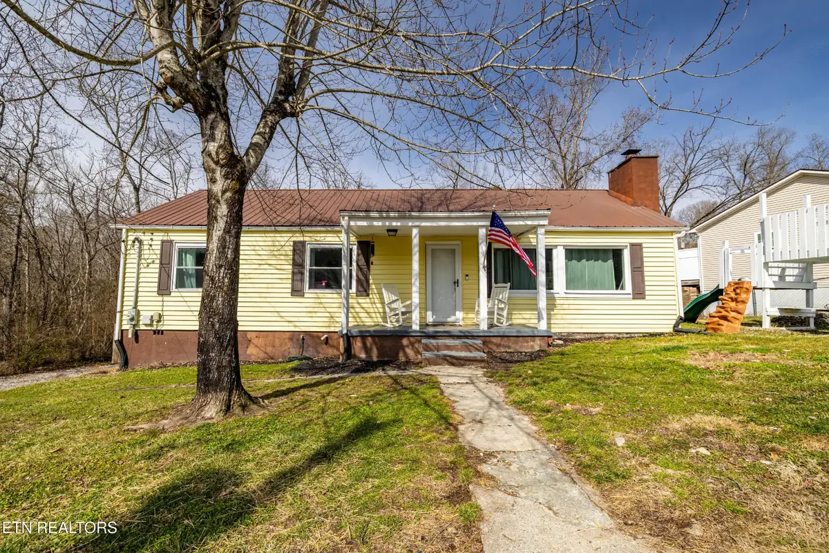 135 Dogwood Court, Harriman, TN 37748 - #1