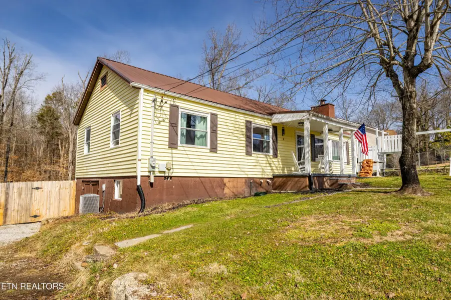 135 Dogwood Court, Harriman, TN 37748 - #2