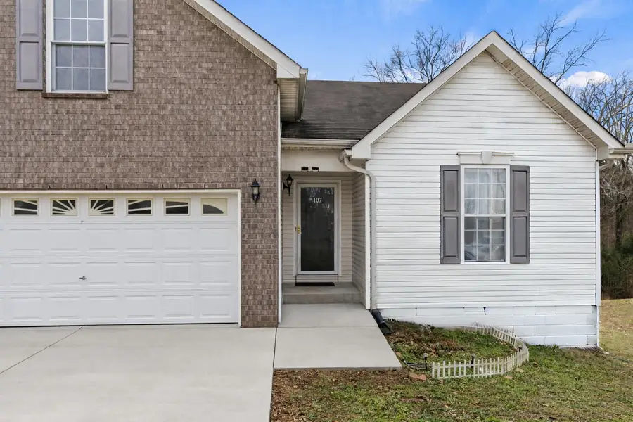 107 Glochester Ct, La Vergne, TN 37086 - #3