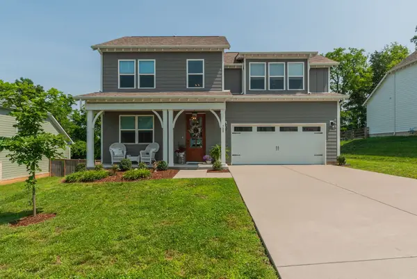 588 Davis Valley Dr, Columbia, TN 38401