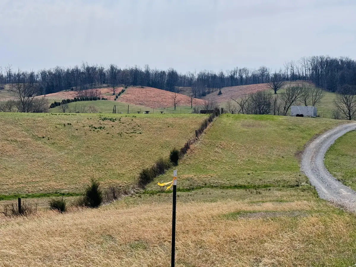 1528 Fairfield Rd, Westmoreland, TN 37186 - #1