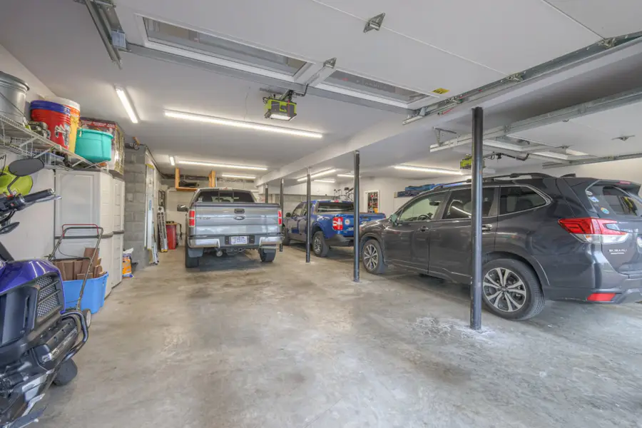 6752 Autumnwood Dr, Nashville, TN 37221 - #2