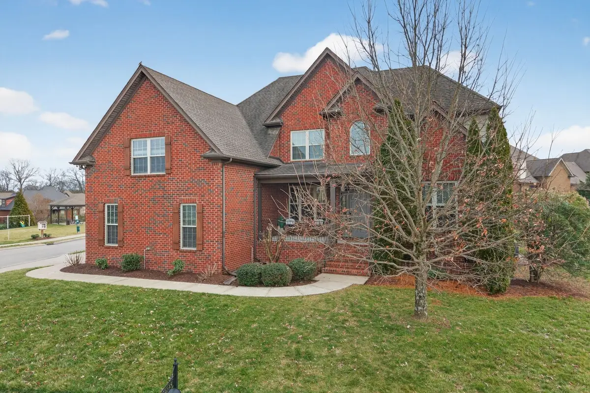 8055 Fenwick Ln, Spring Hill, TN 37174 - #1