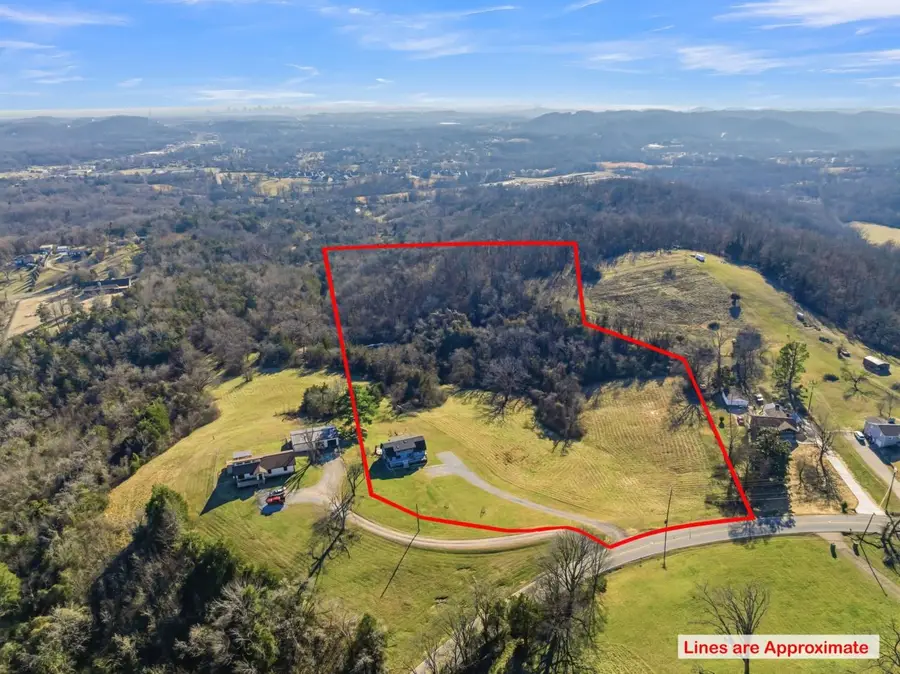 1365 Campbell Rd, Goodlettsville, TN 37072 - #3