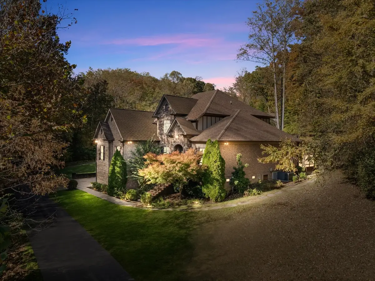 7244 Natchez Pointe Dr, Nashville, TN 37221 - #1