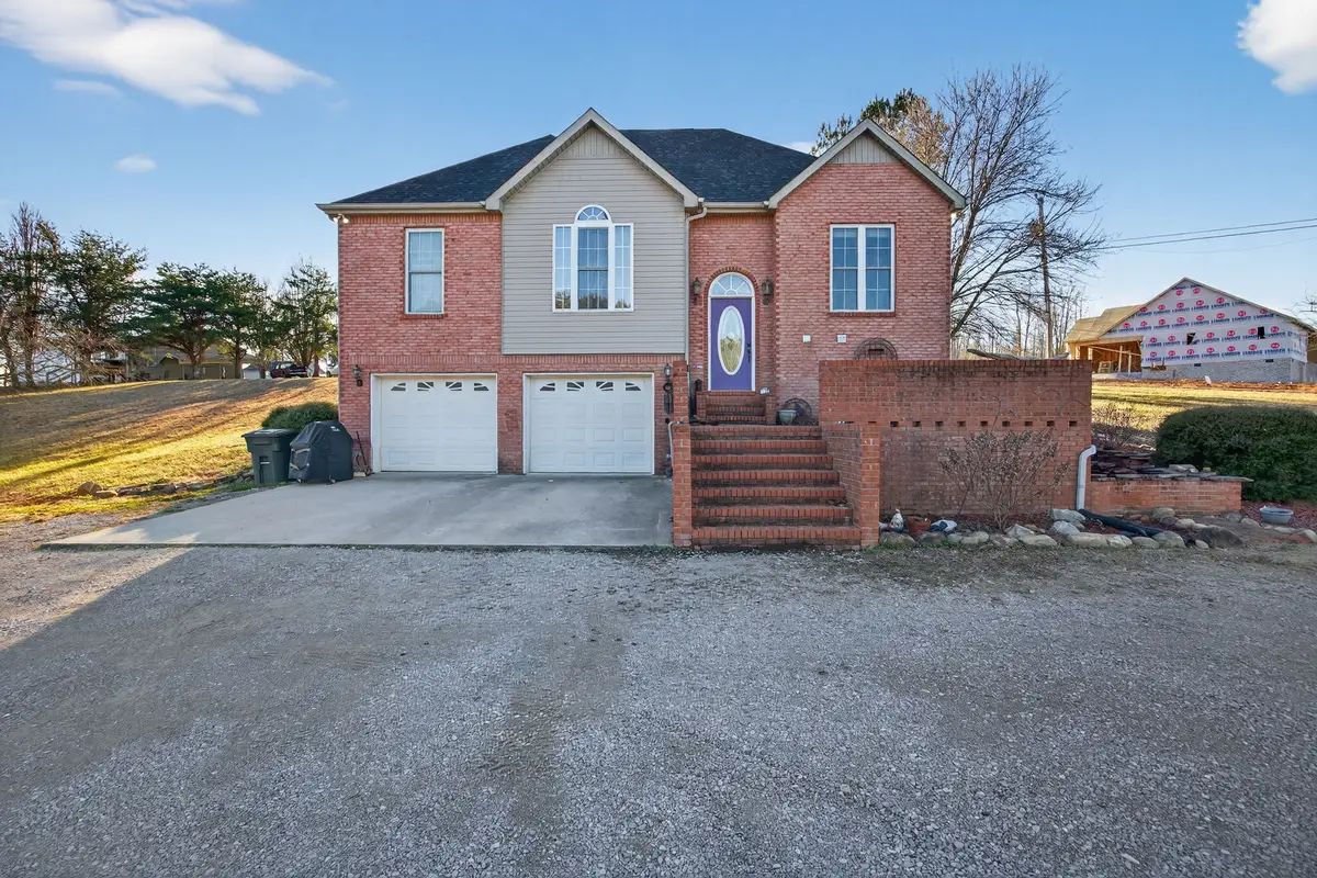 409 Westwood Dr, Sparta, TN 38583 - #1