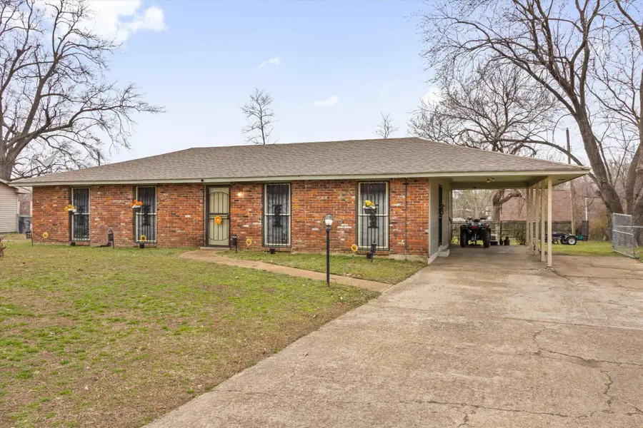214 Ivan Rd, Memphis, TN 38109 - #2