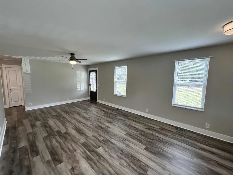 6541 Kari Dr, Murfreesboro, TN 37129 - #2