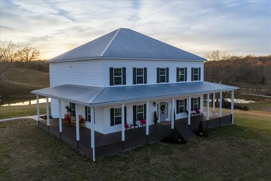 185 Thompson Rd, Dickson, TN 37055 - #2