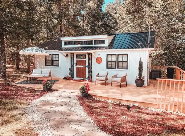 333 Wismer Rd, Camden, TN 38320