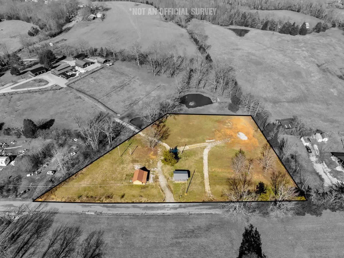 8585 Fox Hill Dr, Baxter, TN 38544 - #1