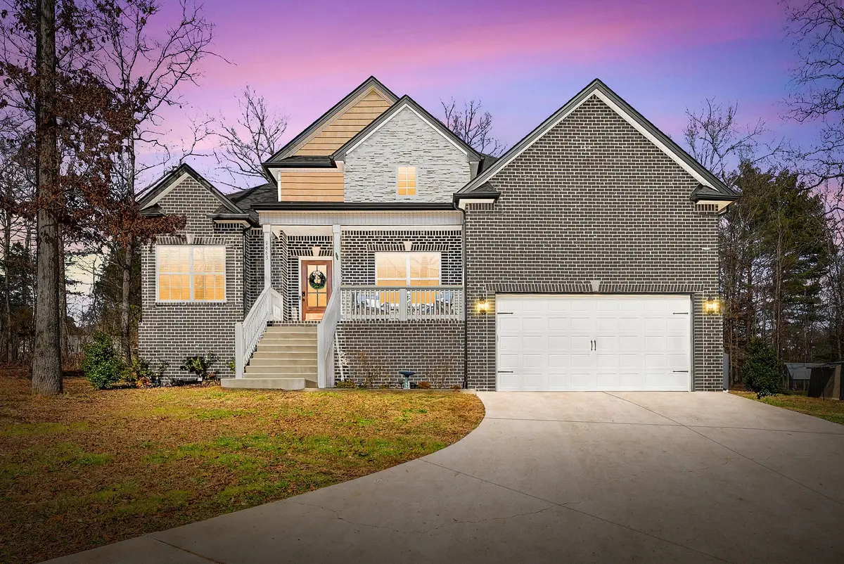 1663 Southside Rd, Southside, TN 37171 - #1