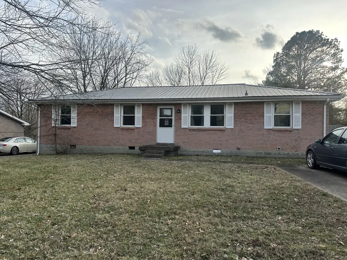 734 Lafayette Rd, Clarksville, TN 37042 - #1