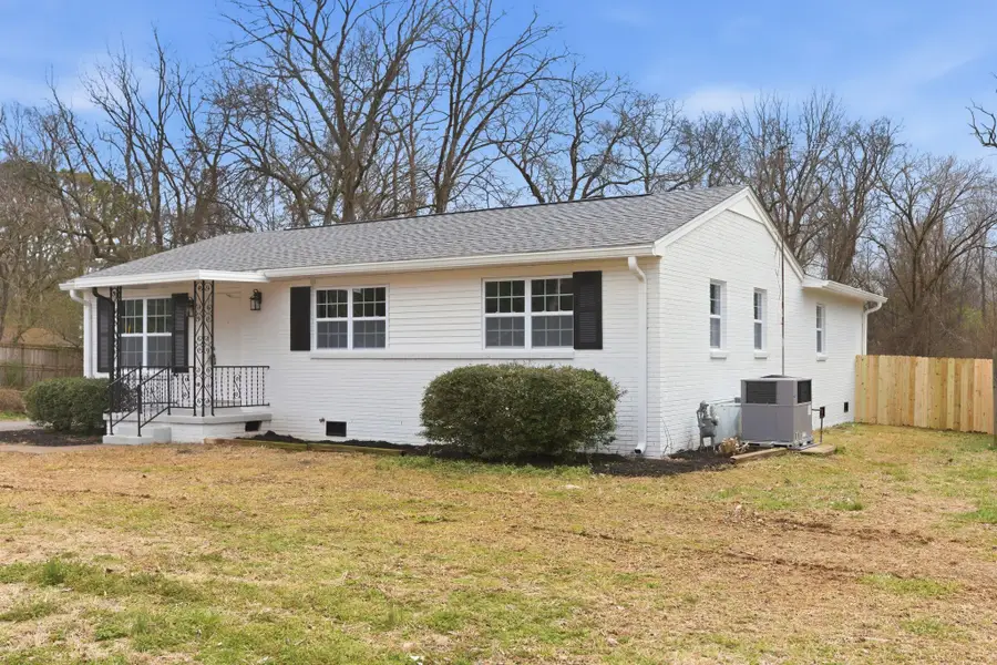 1806 Fern Dr, Murfreesboro, TN 37130 - #2