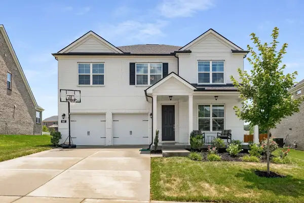 807 Cawthorn Ln, Mount Juliet, TN 37122