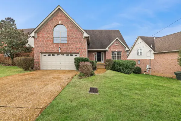 7104 Calderwood Dr, Antioch, TN 37013