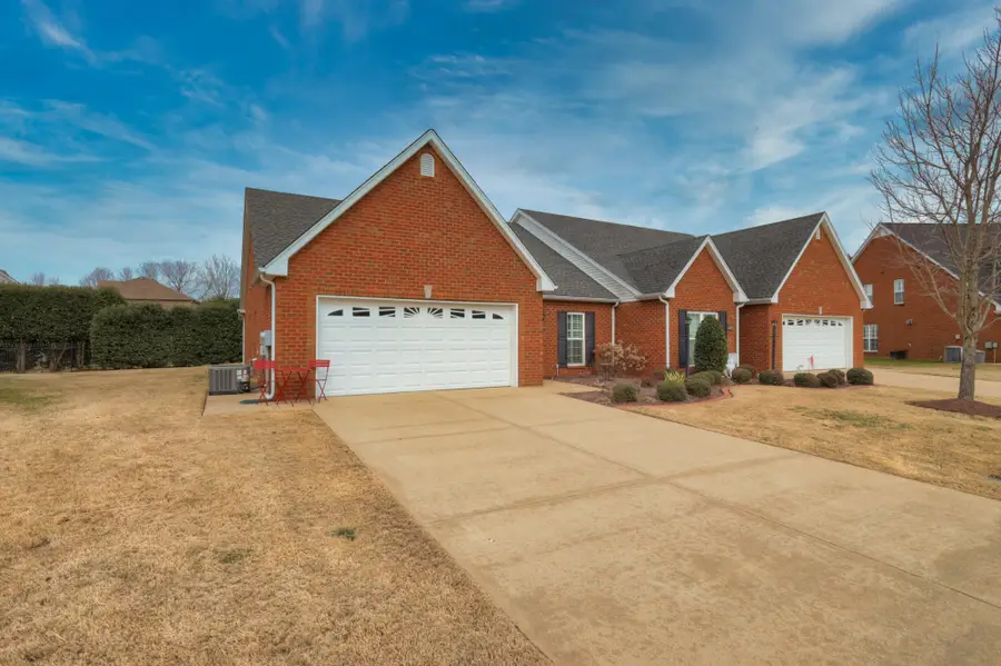 3342 Berryside Dr, Murfreesboro, TN 37128 - #3