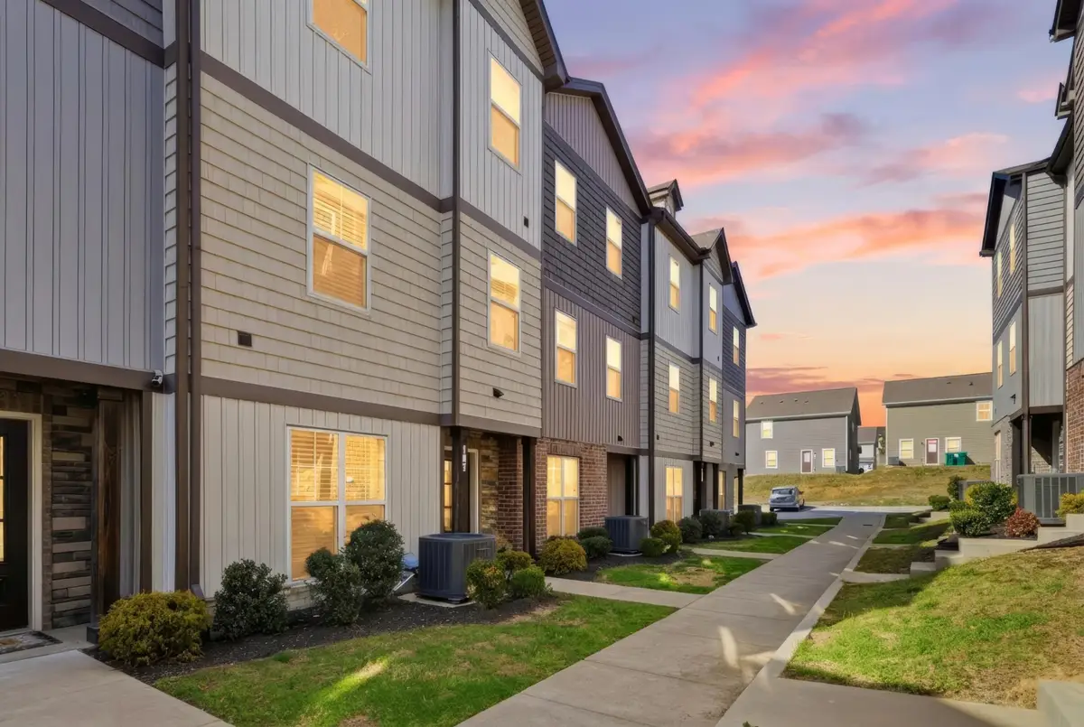 107 Jean Alyne Dotson Dr, La Vergne, TN 37086 - #1