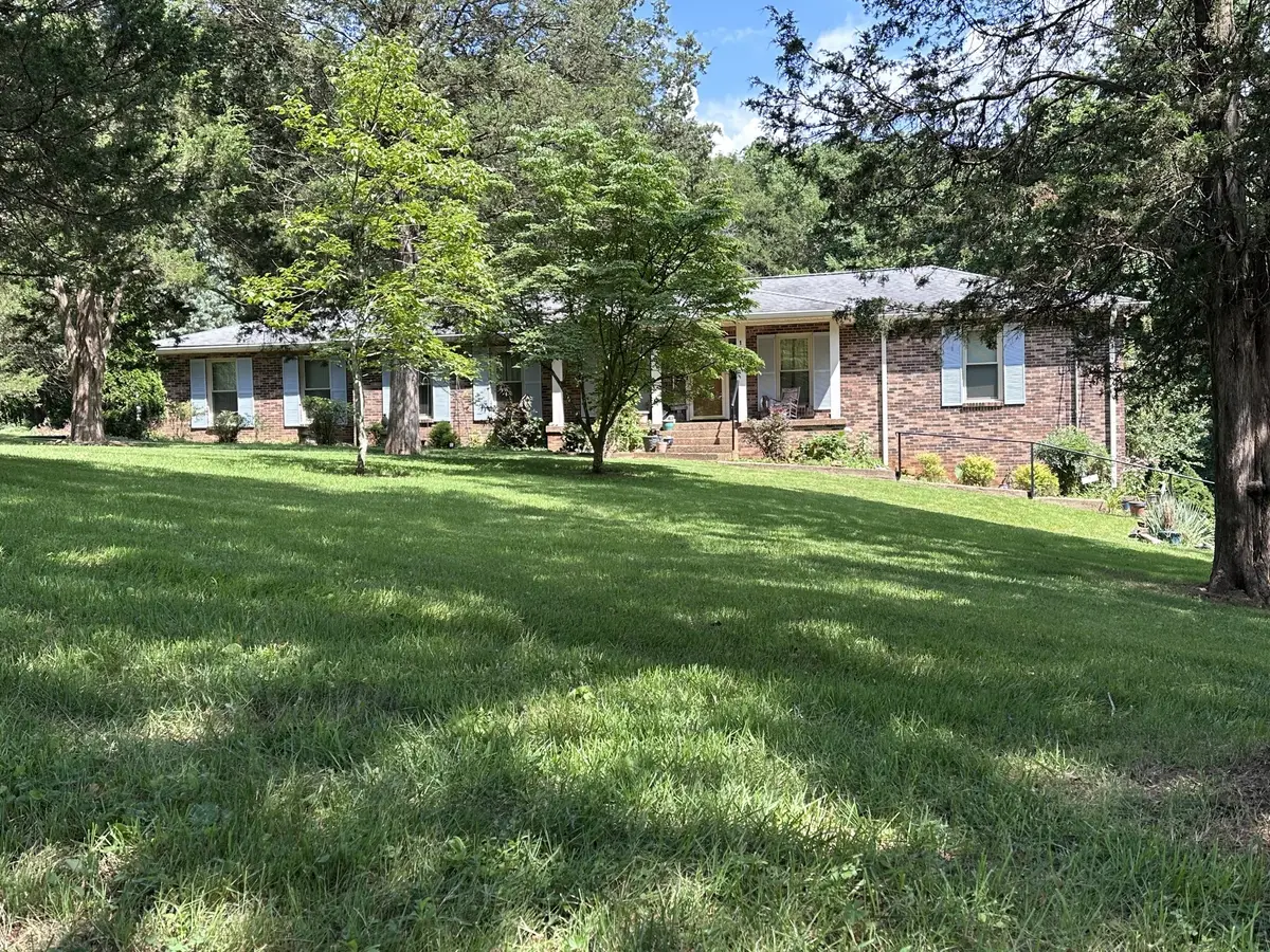 1016 Lakeview Dr, Hermitage, TN 37076 - #1