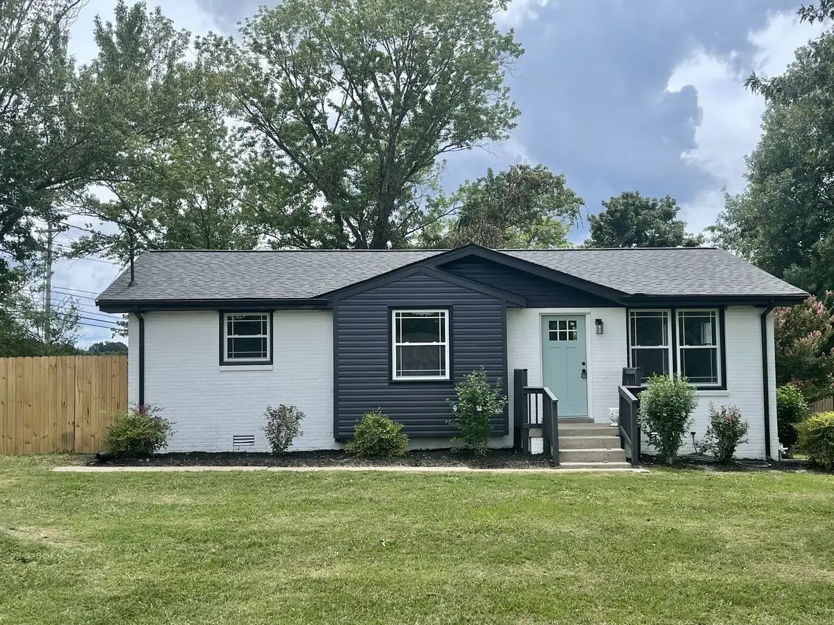 428 Oakdale Dr, Lebanon, TN 37087 - #1