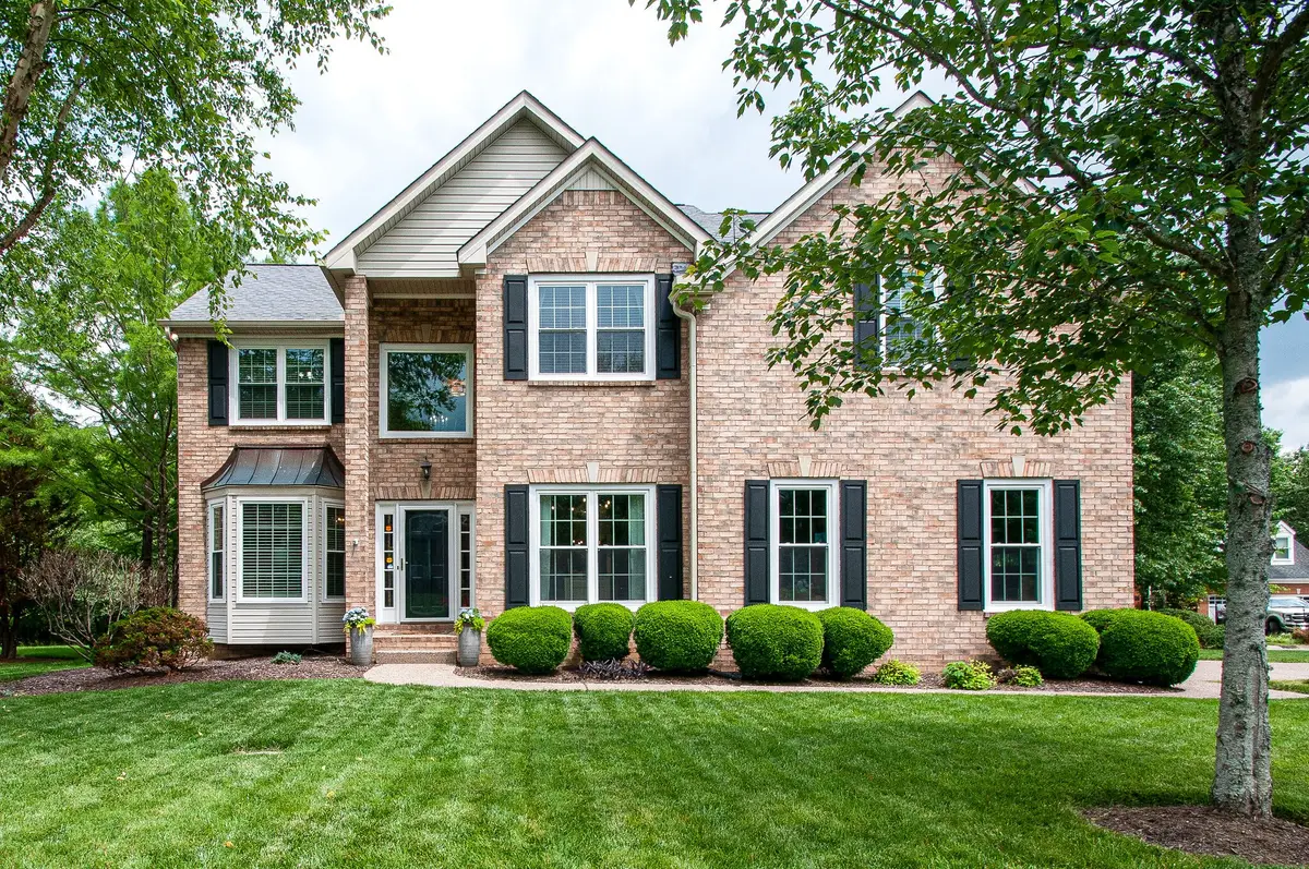 7029 Meadow Ridge Cir, Nashville, TN 37221 - #1