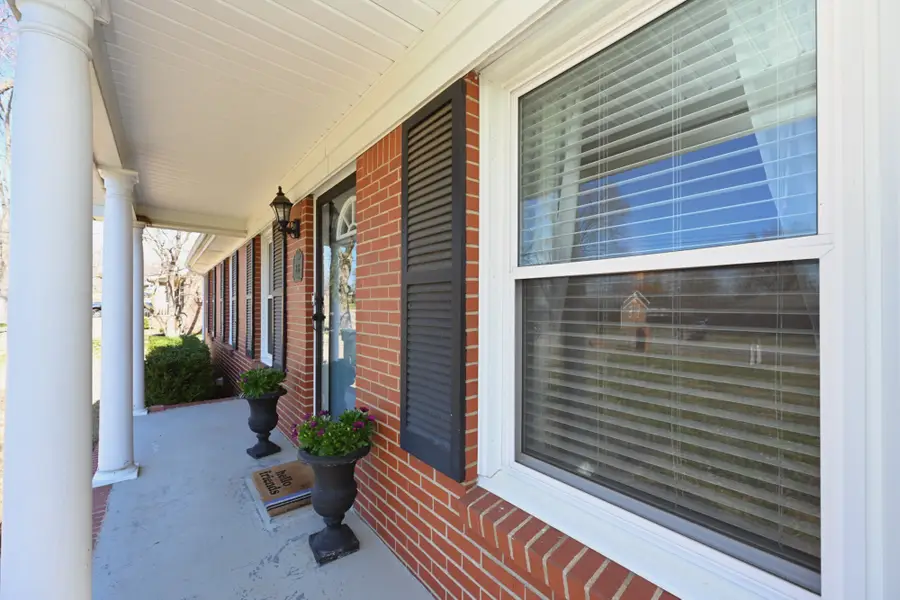 836 Britton Ave, Gallatin, TN 37066 - #2