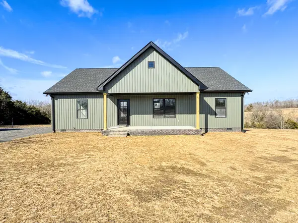 517 Pleasant Hill Rd, Lafayette, TN 37083