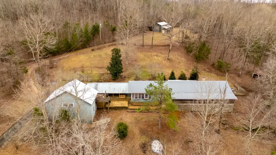 16985 Highway 438 W, Linden, TN 37096 - #2