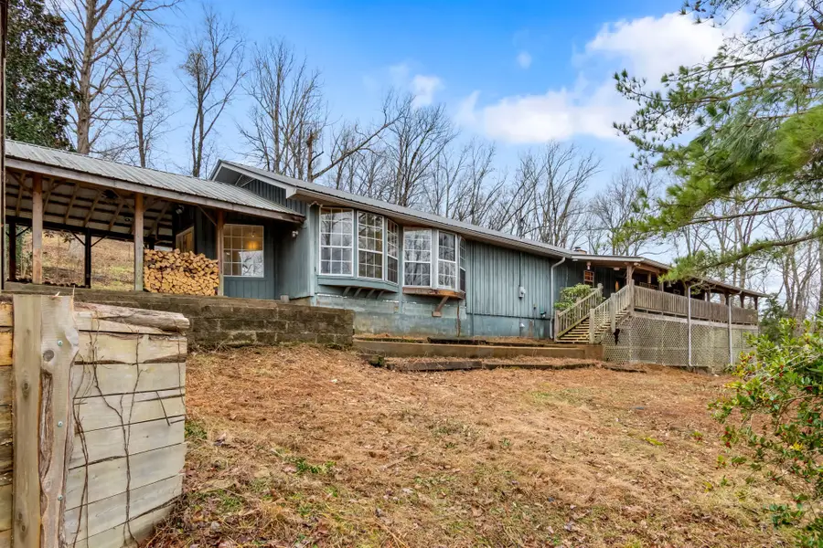 16985 Highway 438 W, Linden, TN 37096 - #3