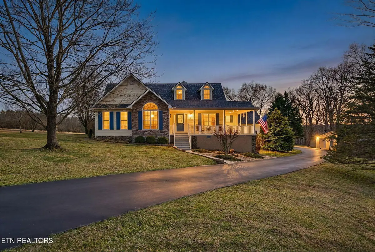 976 Ottoma Dr, Crossville, TN 38555 - #1