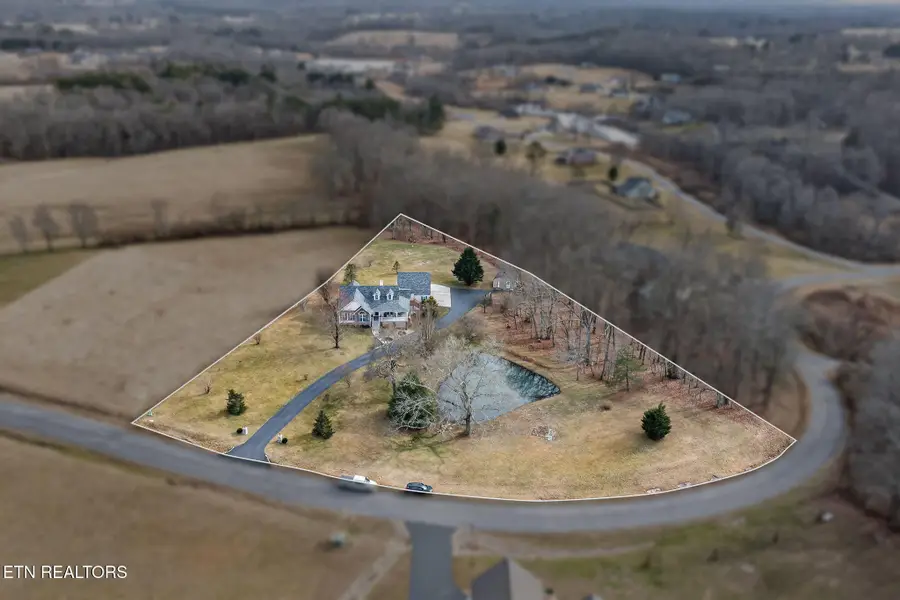 976 Ottoma Dr, Crossville, TN 38555 - #3